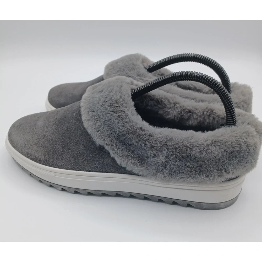 Blondo Suri Gray Suede Slip On Boots Booties Waterproof 9M B3321635 SUPER‎ SOFT!